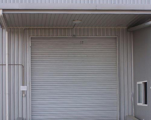 工業(yè)門、車庫?